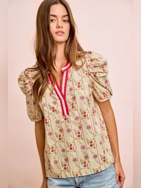 BiBi Floral Gather Sleeves Contrast Neckband Blouse Top- Cream And Pink